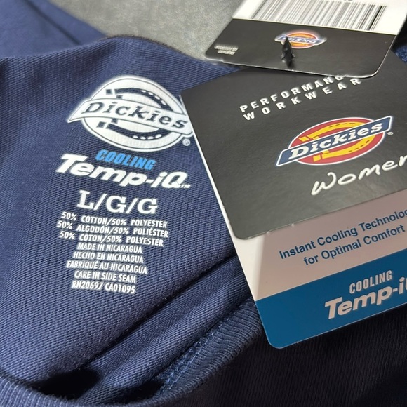 Dickies Cooling Temp-IQ Performance,moisture wicking, chest pocket - Picture 8 of 9